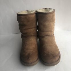 Ugg Short Boots