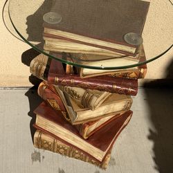 Side table   Like new