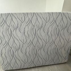 Brand New Mattress And Box spring (queen Size )