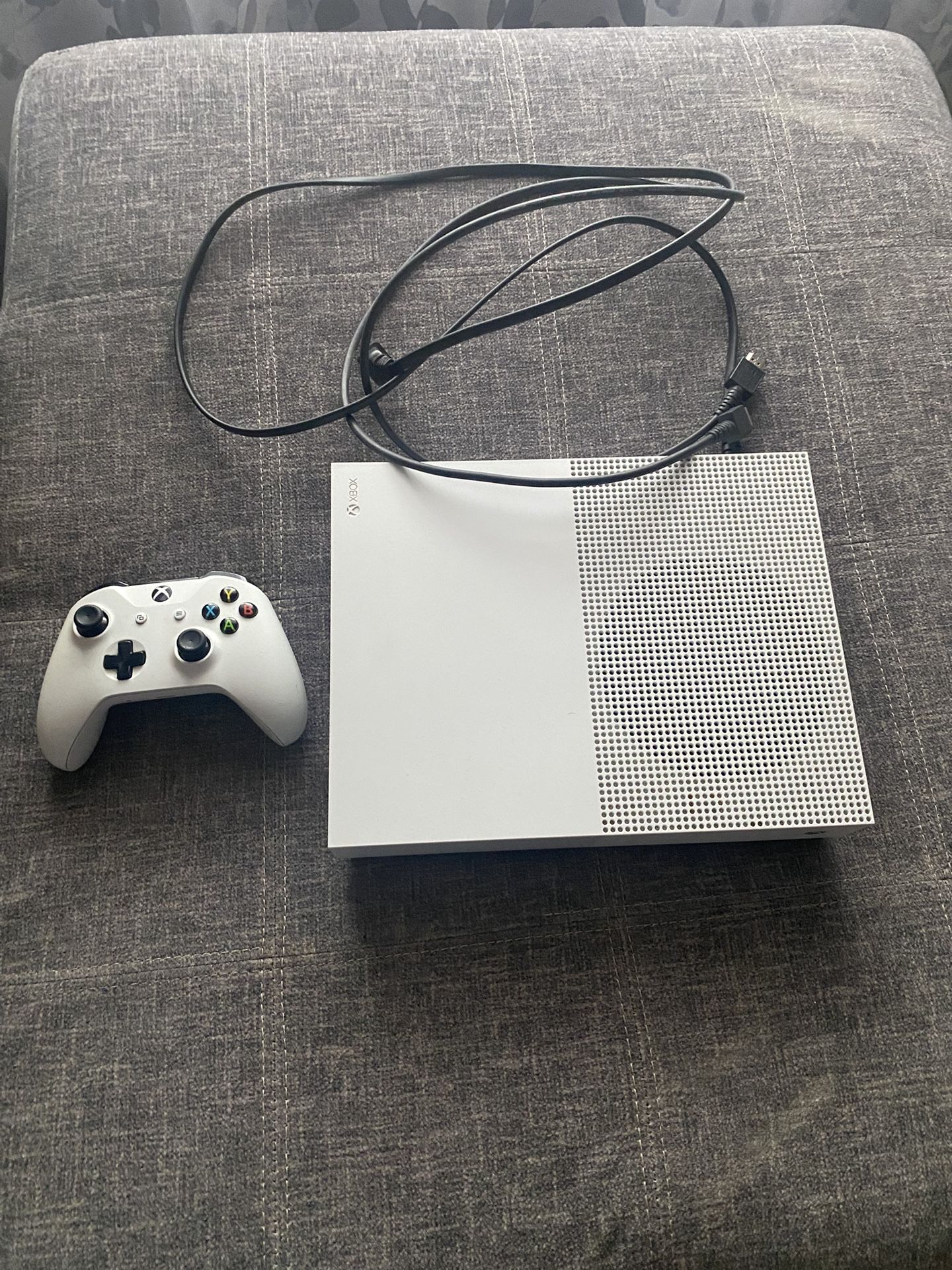 Xbox One S