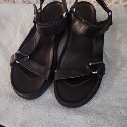Women's sandals