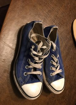Converse sz 13 boys