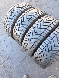 185/60R115 MICHELIN AGILISCROSSclimate2