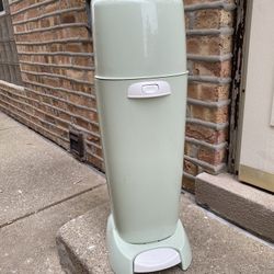 Diaper Genie 