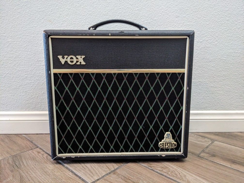 Marshall MG15cfx Carbon Fiber Guitar Combo Amp 15 Watt