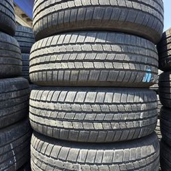 225 65 17 Tires Con 80% De Vida Las 4 De La Marca Michelín 