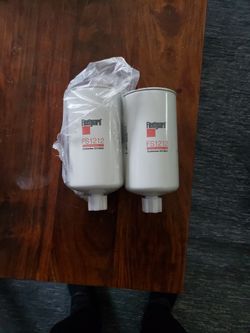 Fleetguard Fs1212 Fuel Water Separator