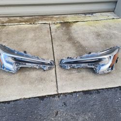 Toyota Corolla Se Headlights Xle Xl Pair 2023-2024