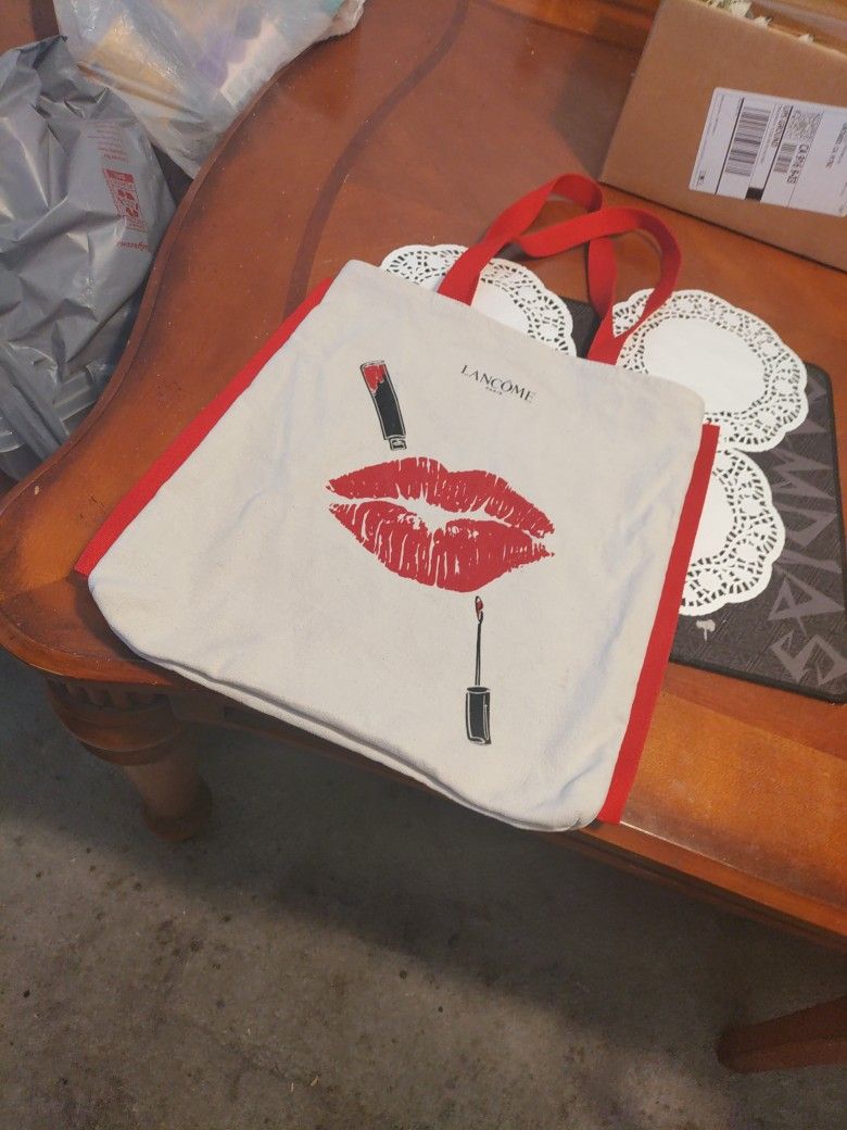 NEW LANCOME RED LIPSTICK 💄TOTE BAG PICK ⛏️ UP ONLY