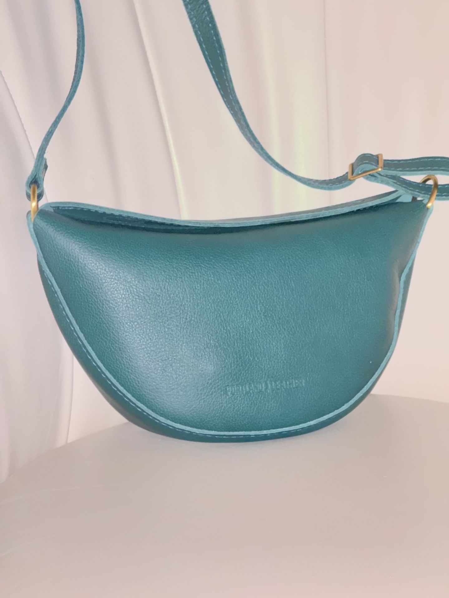 Portland Leather Crossbody Bag