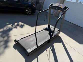 Nautilus T350HR Inclining Treadmill
