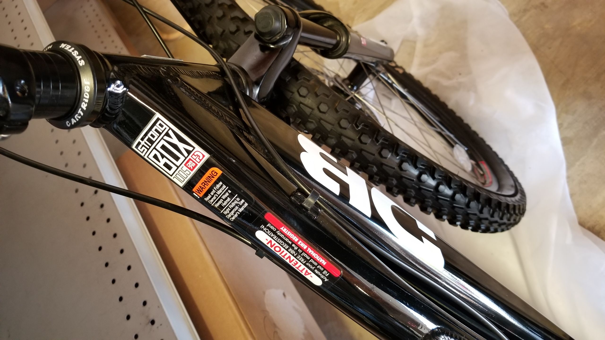 Diamondback Mountain Bike Coil Ex Black 18" Frame 26" wheels for Sale