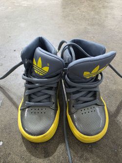 Adidas toddler shoes size 6