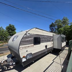 travel trailer 34ft with slideout 