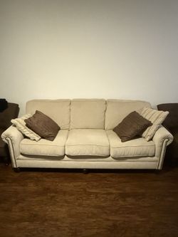 Couch (Cream Color way) Used Great Condition