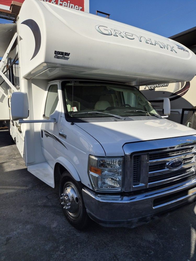 Motor Home E 450 Ford Rv 30,000 Miles