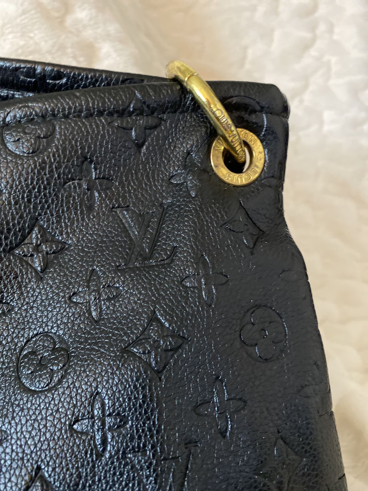 Louis Vuitton LV Empreinte Artsy Black Bag for Sale in Huntington Beach, CA  - OfferUp
