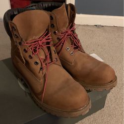 Timberlands Size 12(MUST PICK UP)