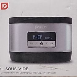 Dash Chef Series Stainless Steel Sous Vide Cooker