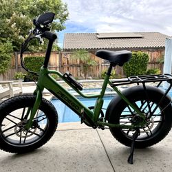 Pedego Element Electric Bike - LIKE BRAND NEW