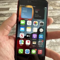 iPhone SE 2020 Unlocked W/ New Tempered Glass Screen Protector And Charger 