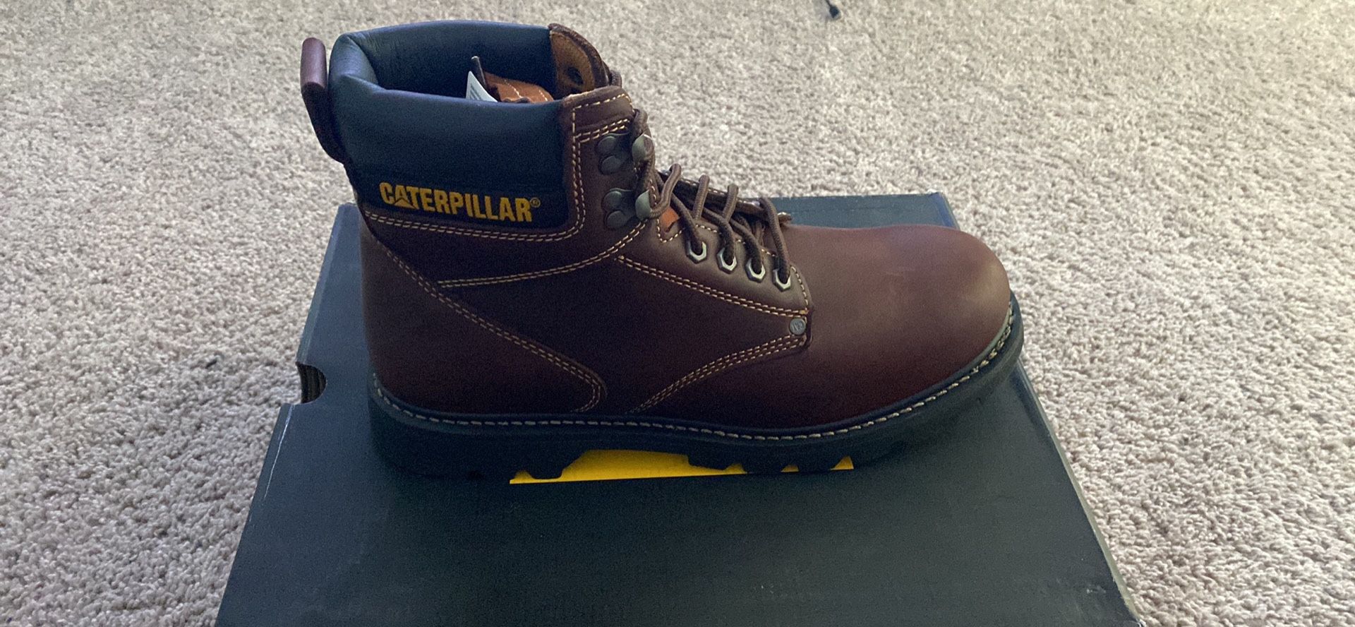 CAT Men's Second Shift Soft Toe Work Boot Size 12