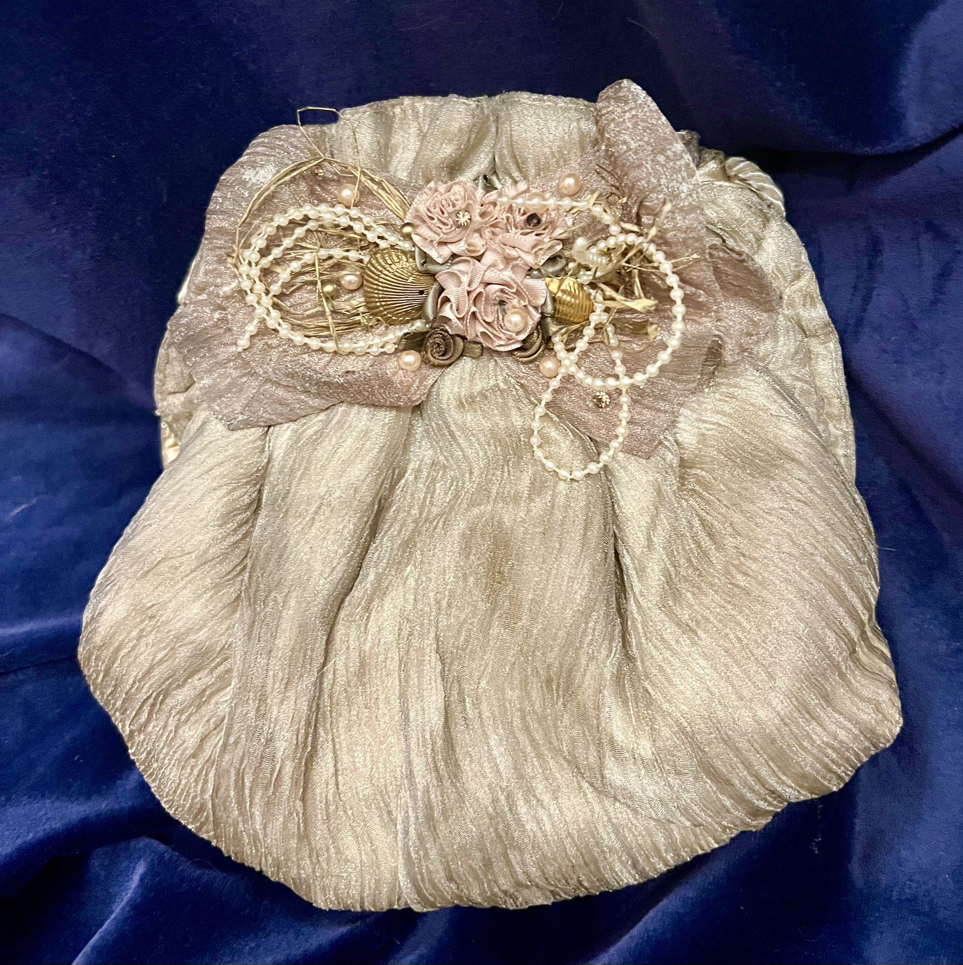 Silk Victorian Evening Purse With Pearls, Small Fabric Mauve Roses & Gold Shells. NWOB