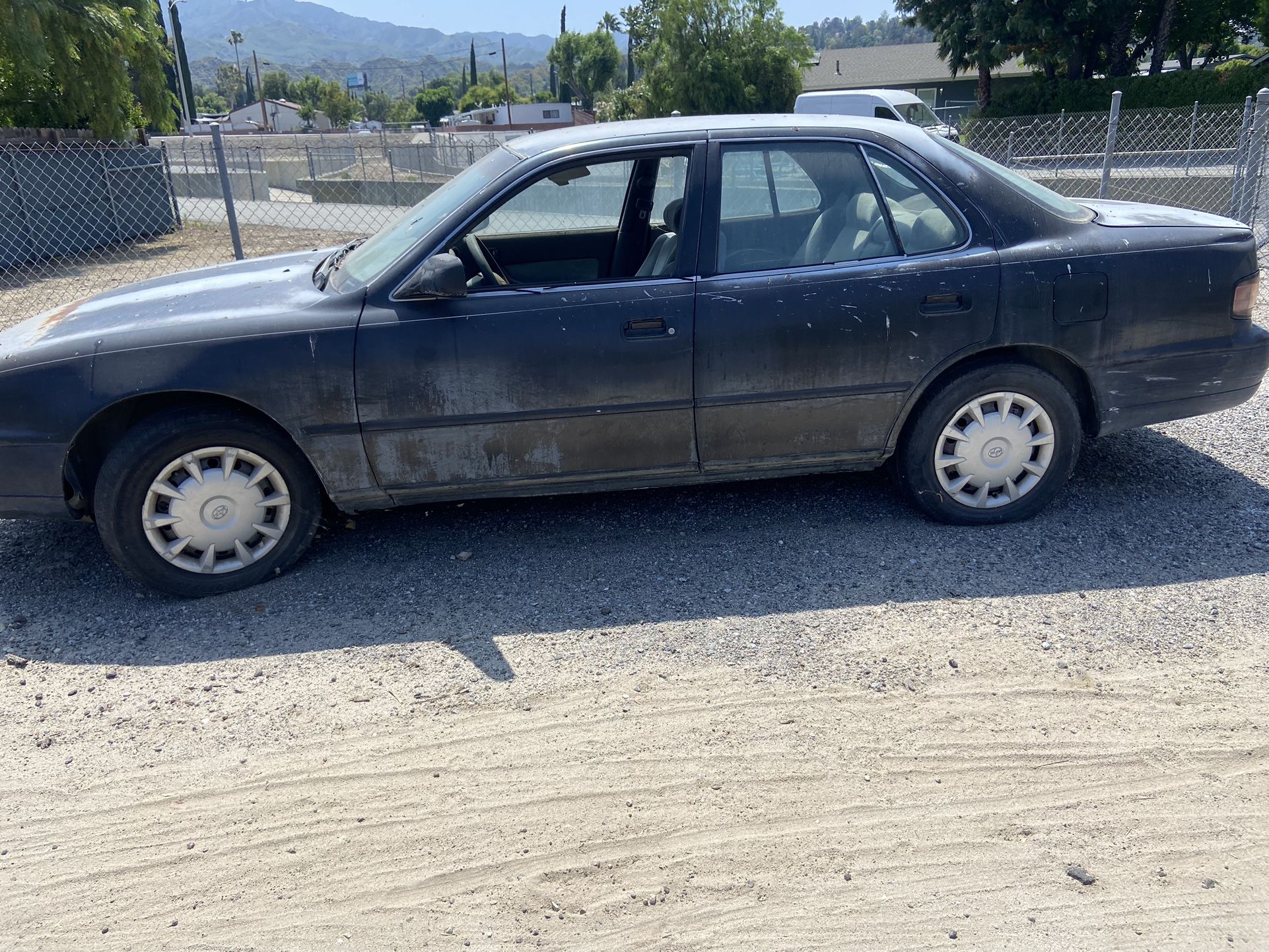 Old Toyota Camry for Sale in Glendale, CA - OfferUp