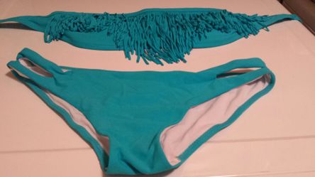 Brand new in case lmed-lg fringe bikini never worn very pretty blue