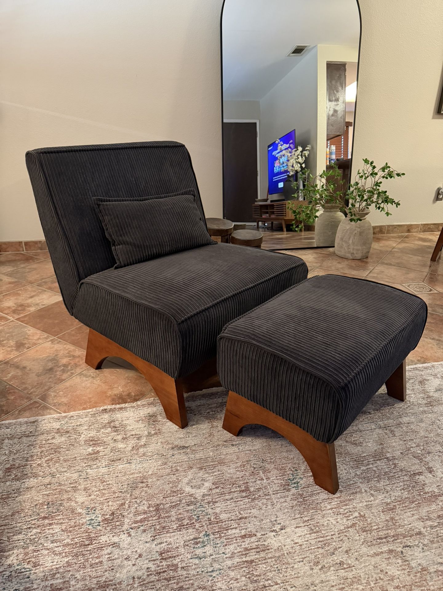 Accent Chair + Ottoman
