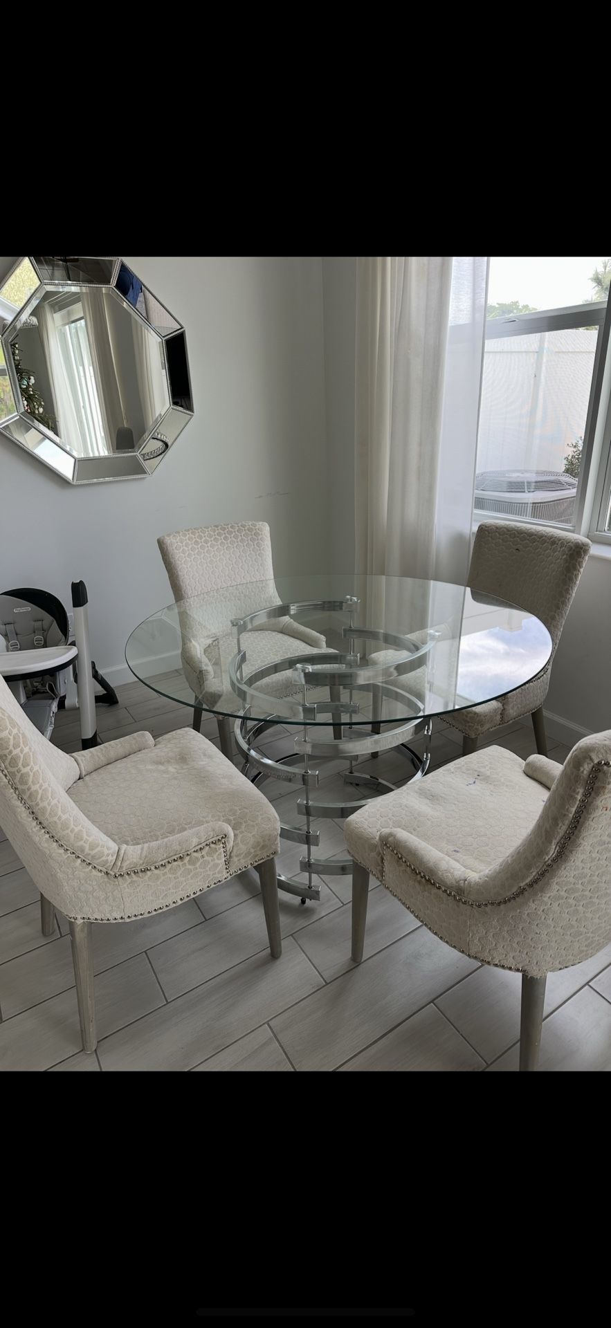 Dining Table With Complimentary Chairs