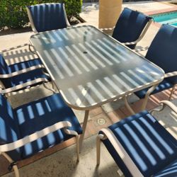 Outdoor Patio Table With 6 Chairs