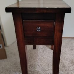 Nightstand/End table
