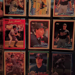 PRESTINE CONDITION BASEBALL CARDS