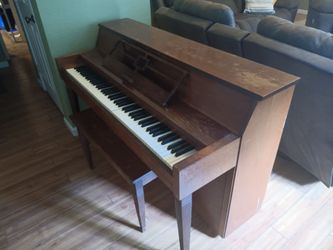 Free piano