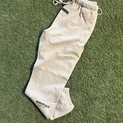 Essentials Sweats Cuffed “Dark Oatmeal”