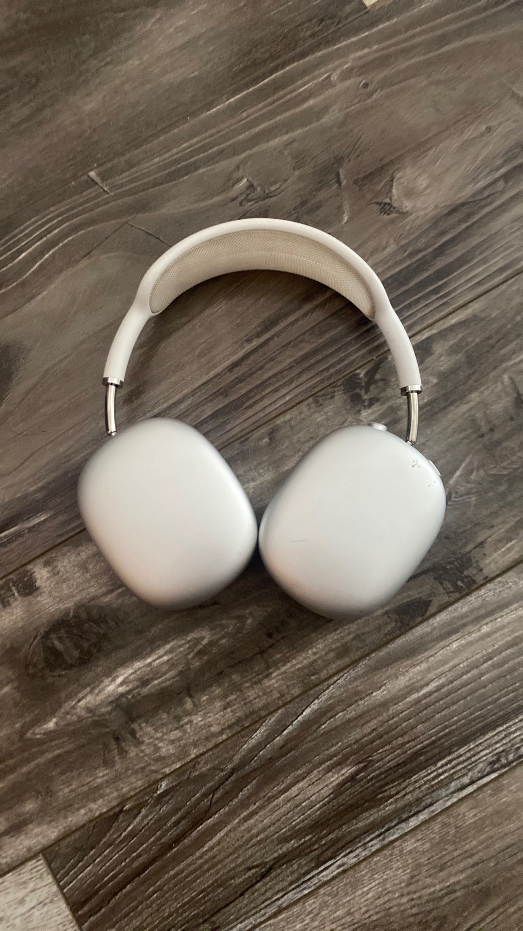 Apple Airpods Max Silver (Slightly Used)