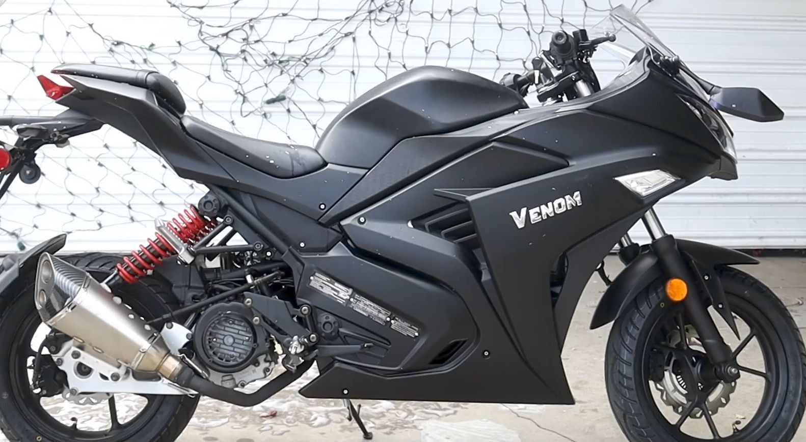 Venom 200cc Motorcycle