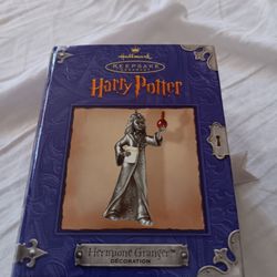 Harry Potter Hallmark Ornament Like New