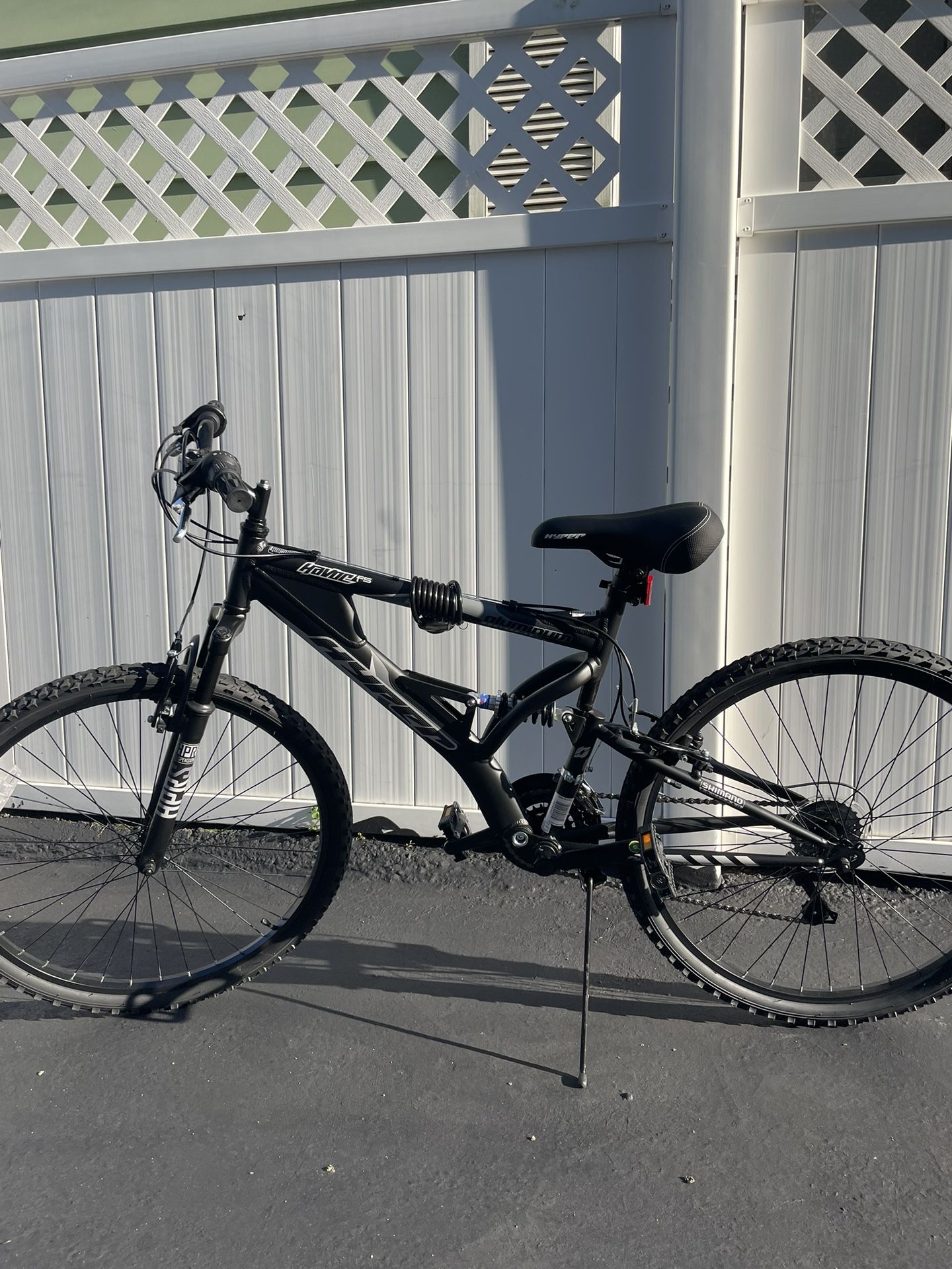 Hyper Bicycle 26" Men's Havoc Mountain Bike, Black