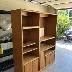 Armoire - Entertainment