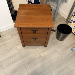 Filing Cabinet With Wheels