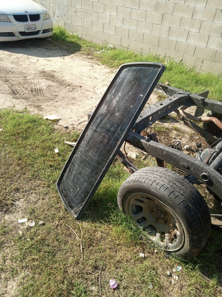 Back Window For A 1989 Toyota Pickup Truck