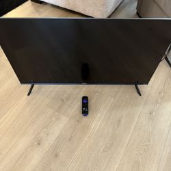 35” Roku TV Works Great 