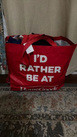 Free bag of women’s clothes