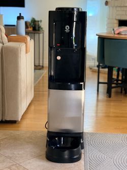 Primo Top-Load Water Dispenser w/ Pet Station – Hot & Cold – Works Great