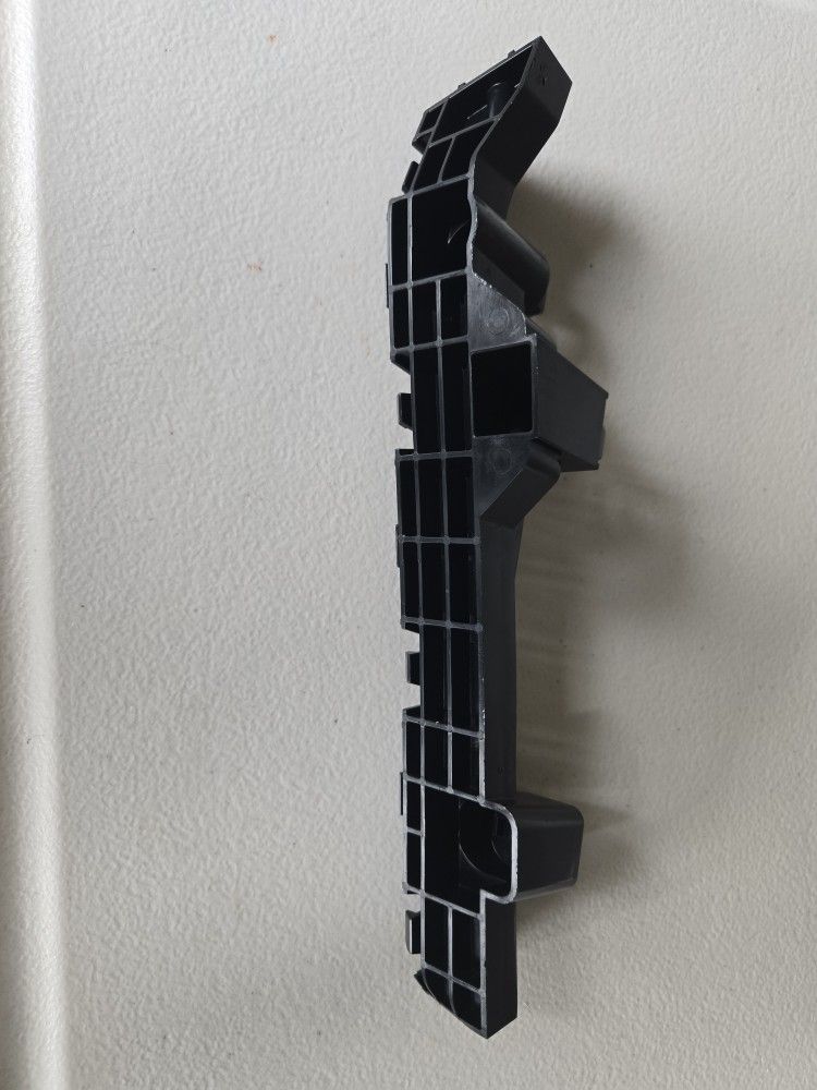 New OEM Honda 71198-TK8-A00 Spacer Bumper, left Front, Driver Side