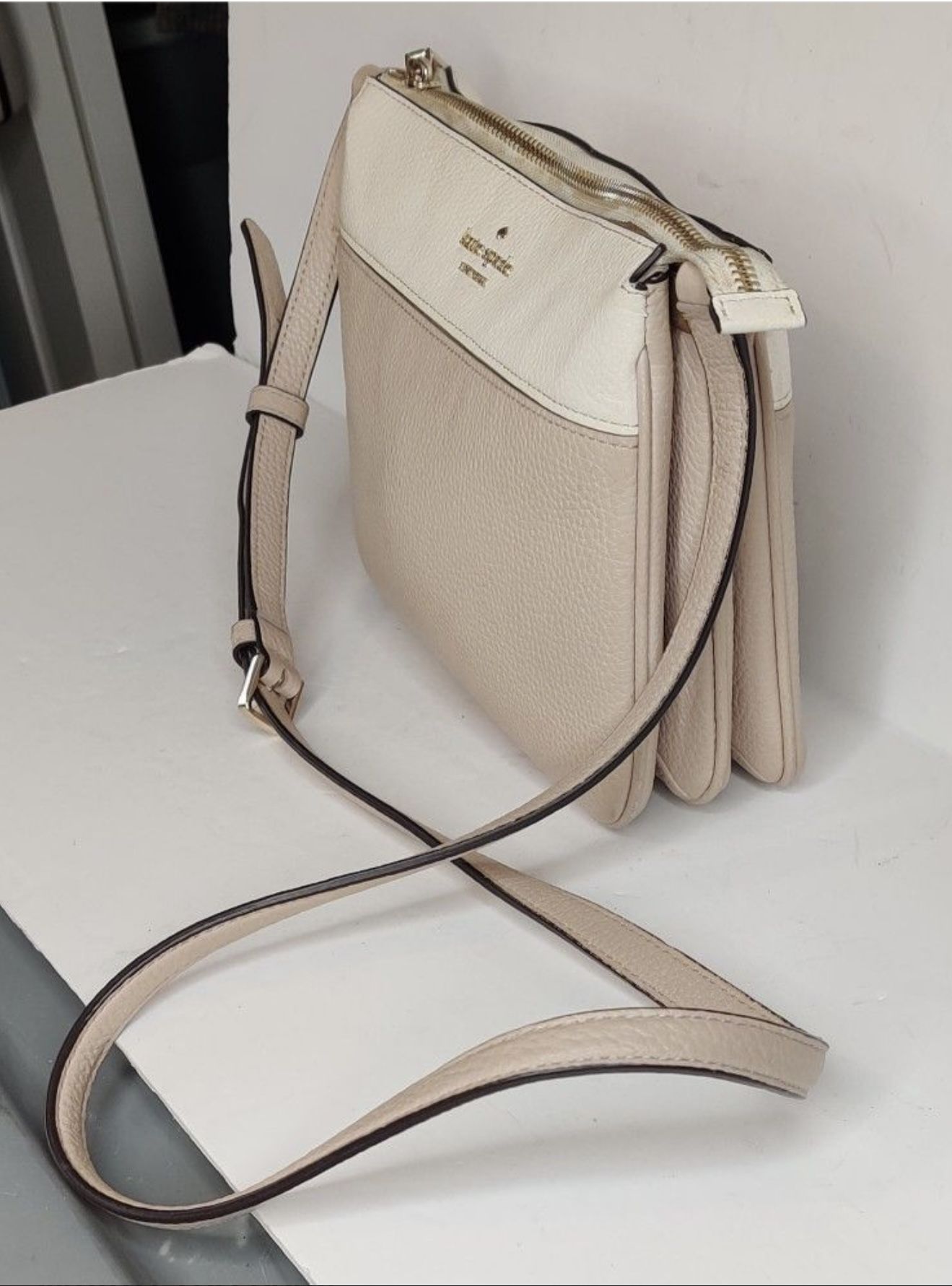 Kate is Spade New York Crossbody Bag - Two-Tone Pebbled Leather