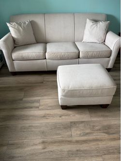 Flex steel Dana sofa, loveseat and ottoman