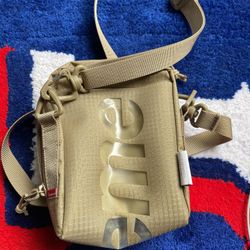 Supreme Neck Pouch SS21 